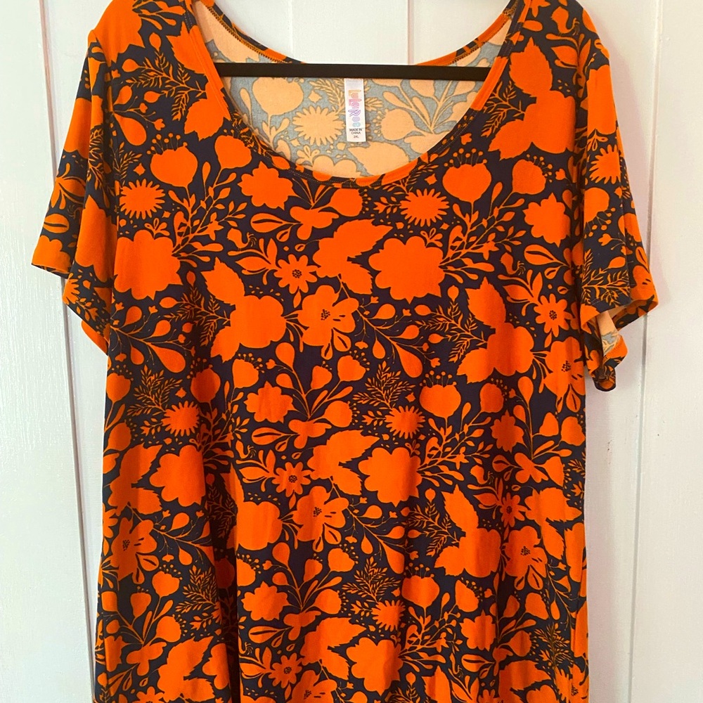 LuLaRoe Perfect T